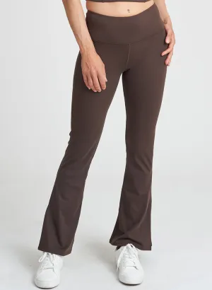 Postpartum Fit Airport Travel Side Slit Flare Legging