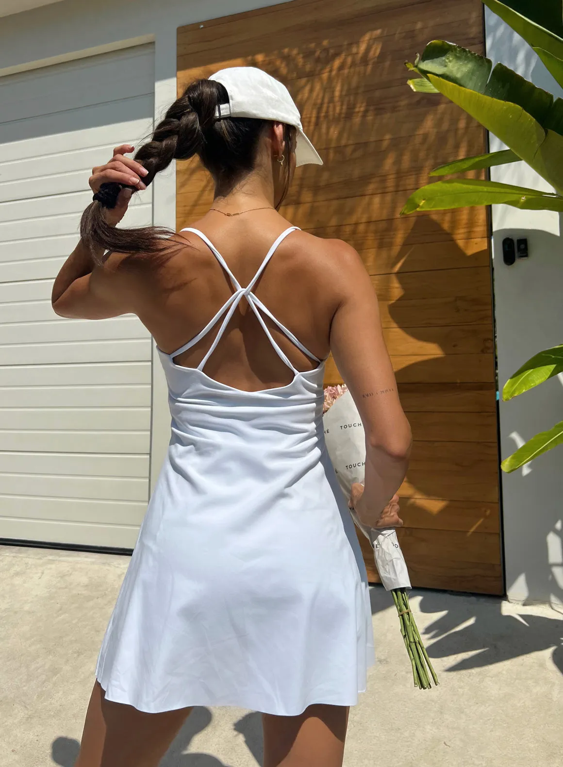 White Sense Strap Dress Simple Look Minimal Touch