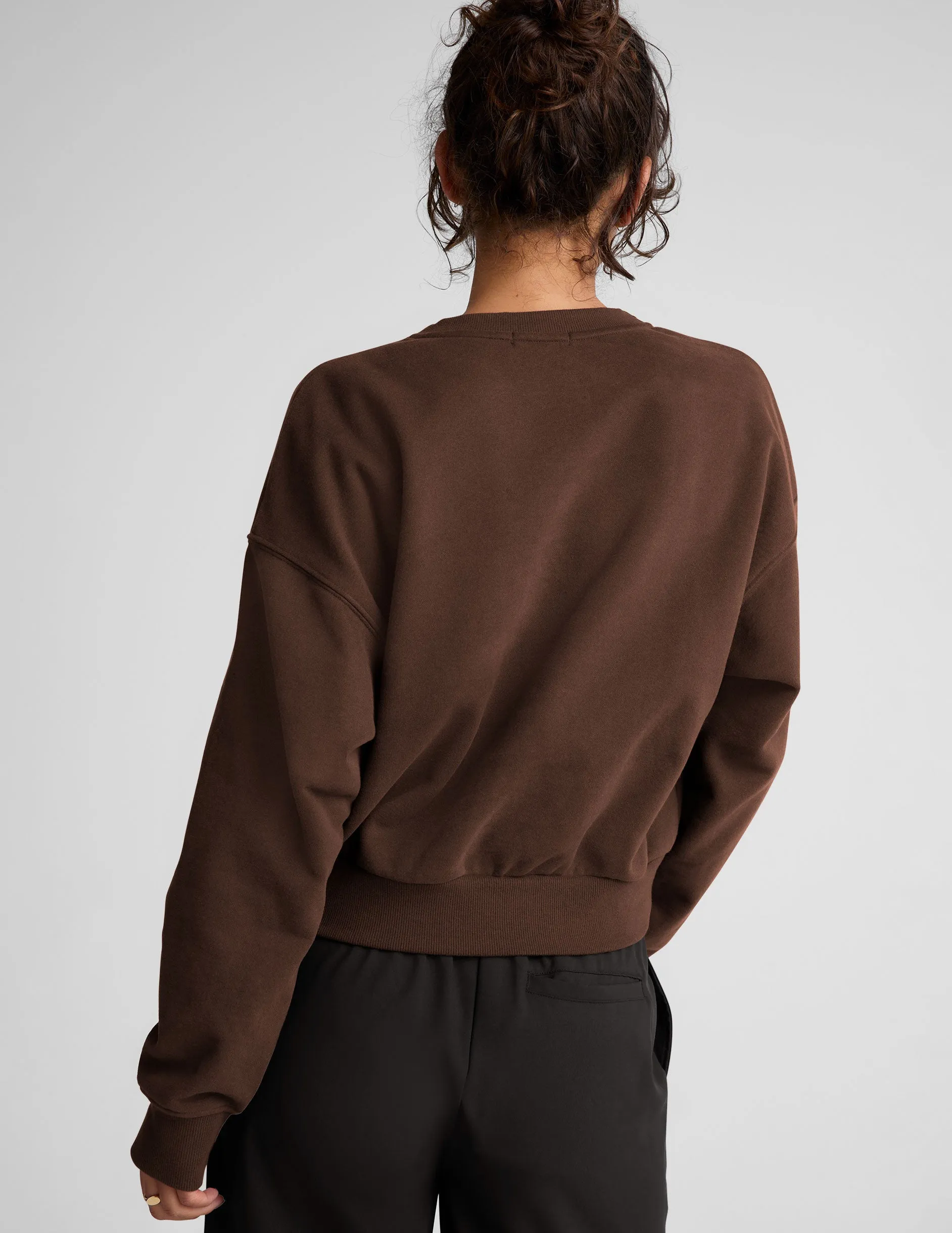 Tailored Fit Comfortable Style LuxeFleece Crewneck Sweatshirt