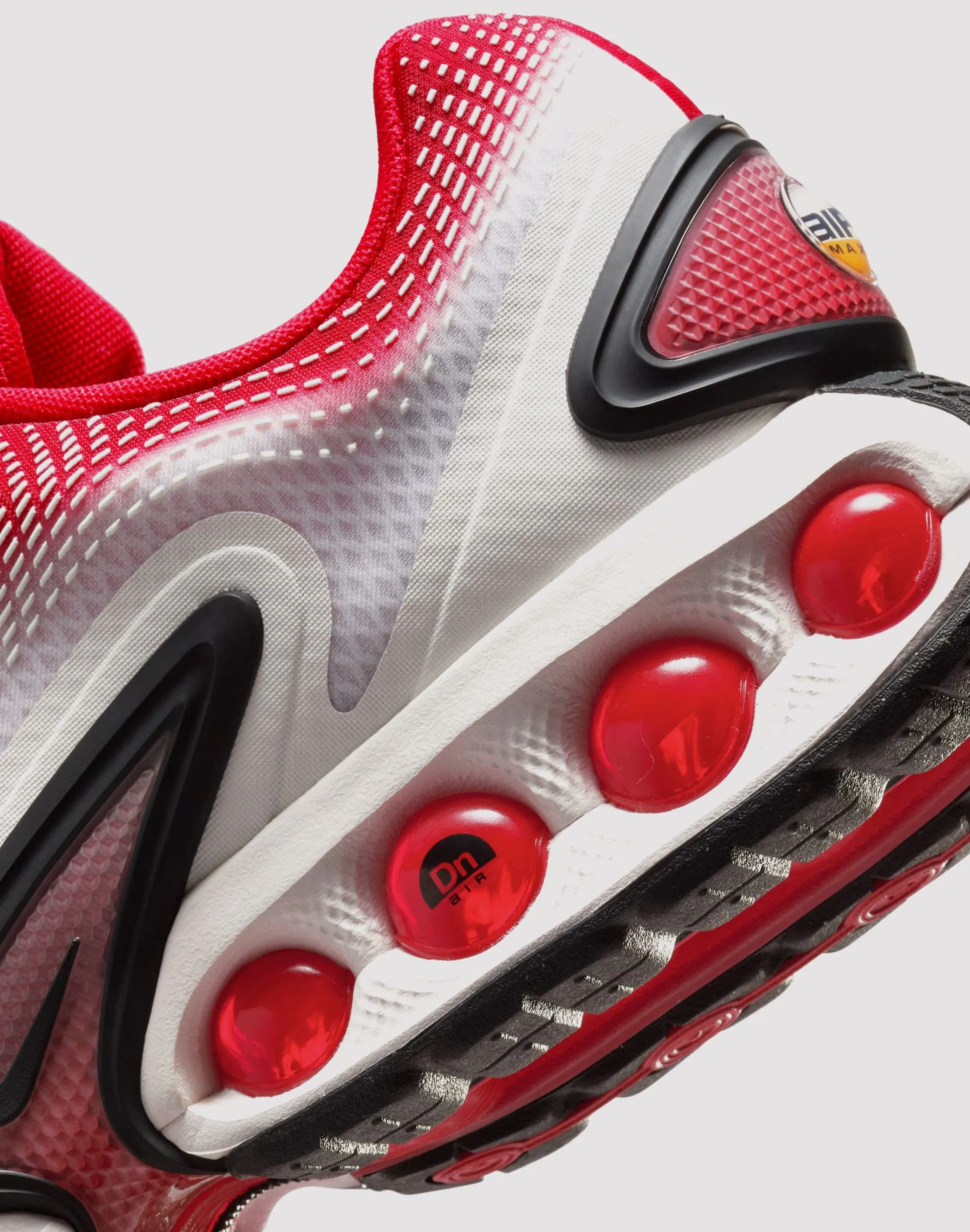 all - terrain unpadded - feature shoes Nike Air Max Dn SE "Phantom"
