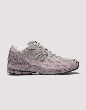 Ergonomic Footbed Shape Reinforced Heel Collar New Balance 1906W